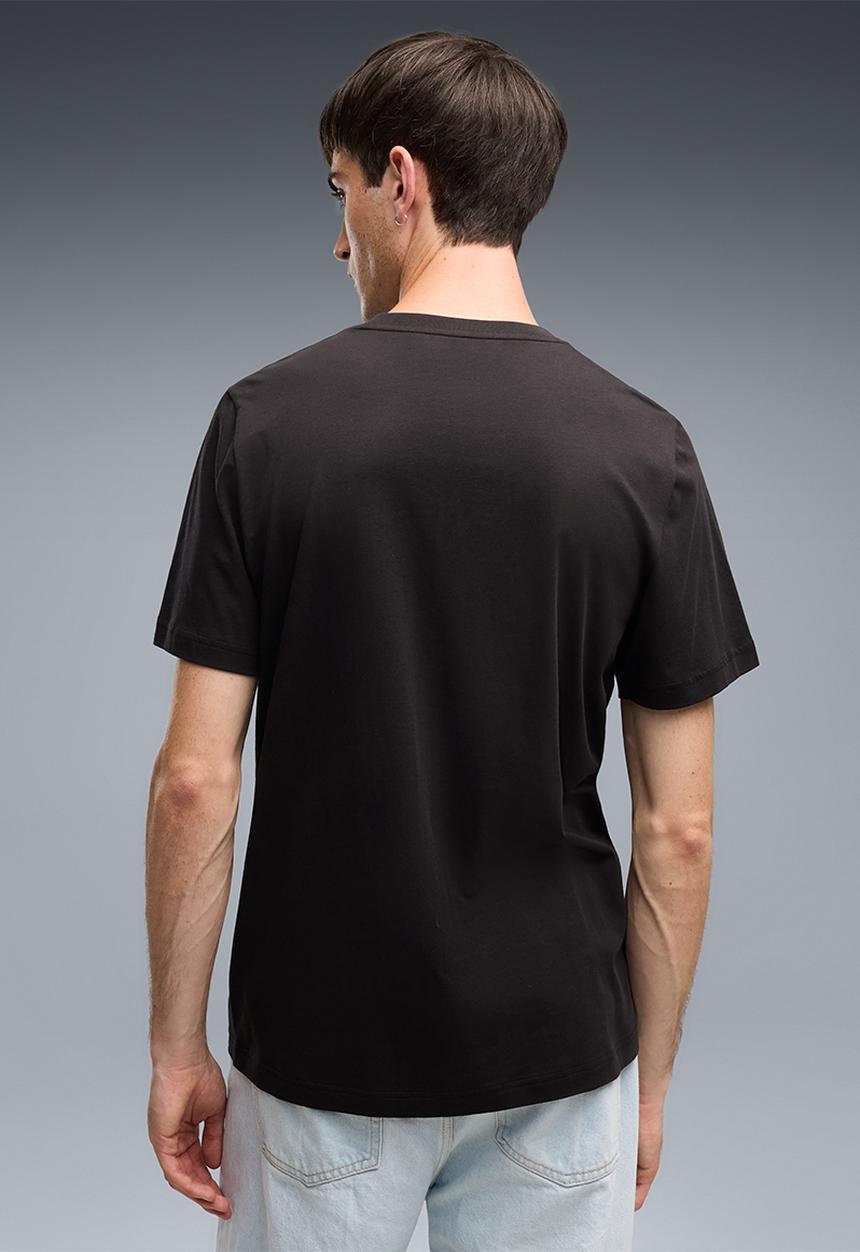 PUMA - GRAPHICS Sneaker Tee - Black