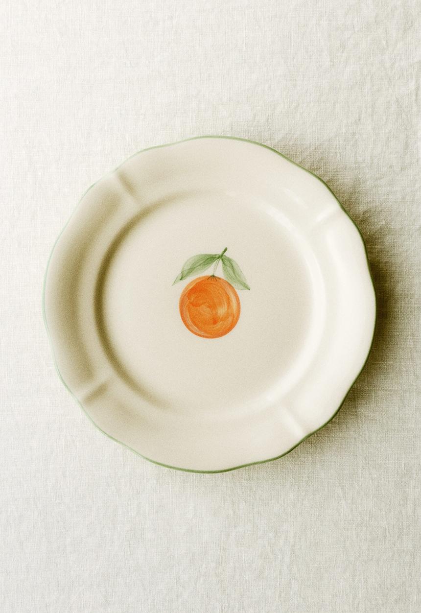 H&M - Hand-painted stoneware starter plate - light beige/orange