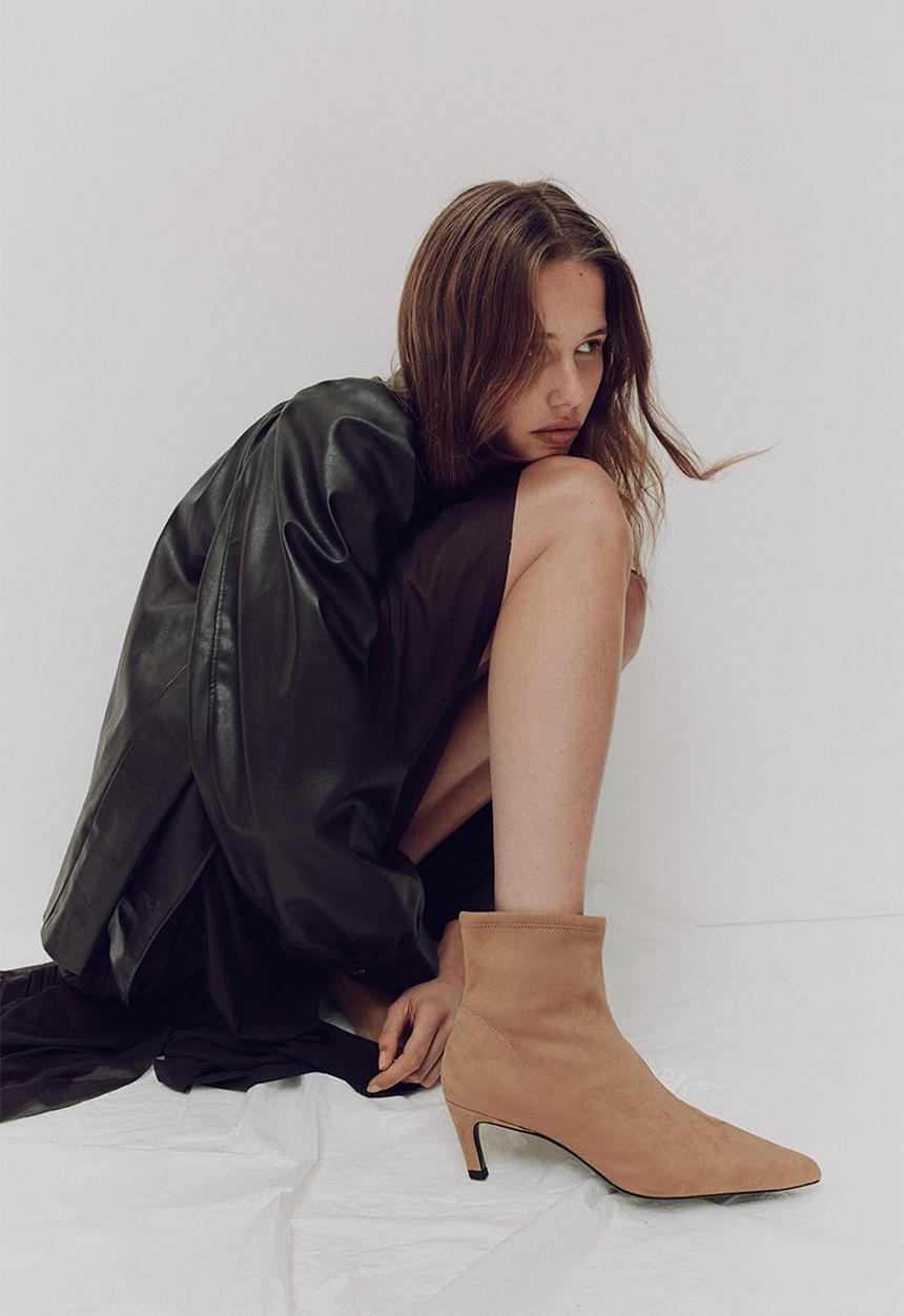 H&M - Heeled sock boots - beige