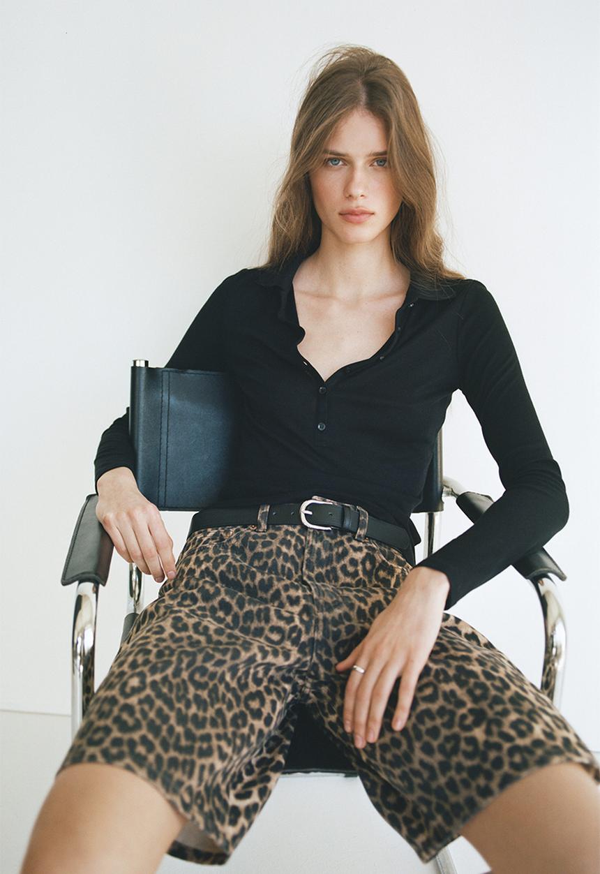 H&M - Denim bermuda shorts - beige/leopard print