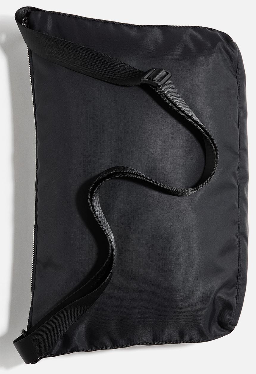 H&M - Padded crossbody bag - black