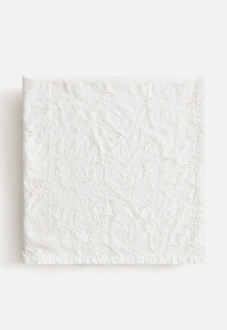 H&M - Broderie anglaise tablecloth - white