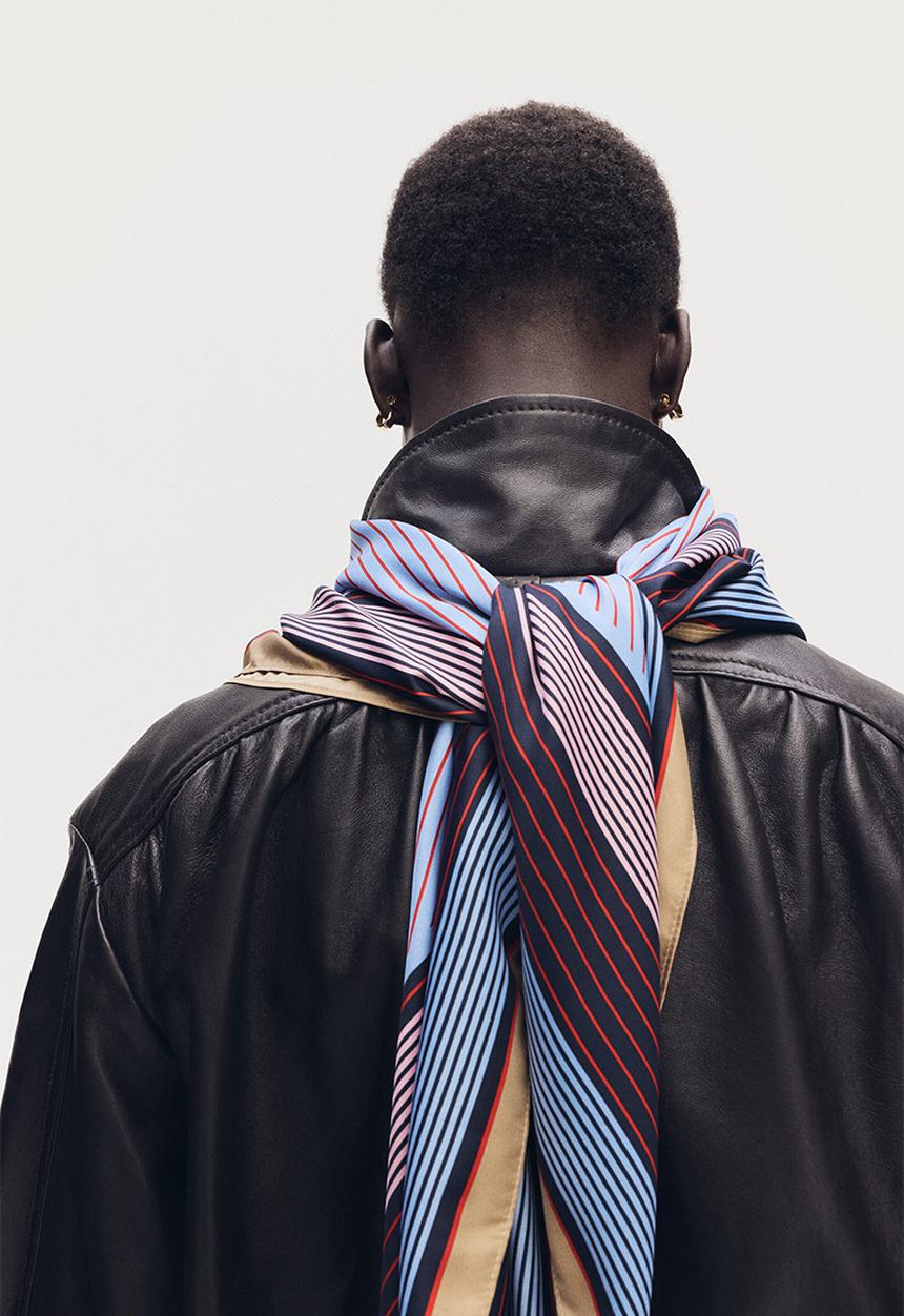 H&M - Patterned scarf - light blue/red striped