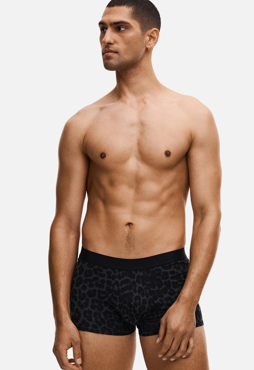H&M - 3-pack cotton short trunks - black/leopard print