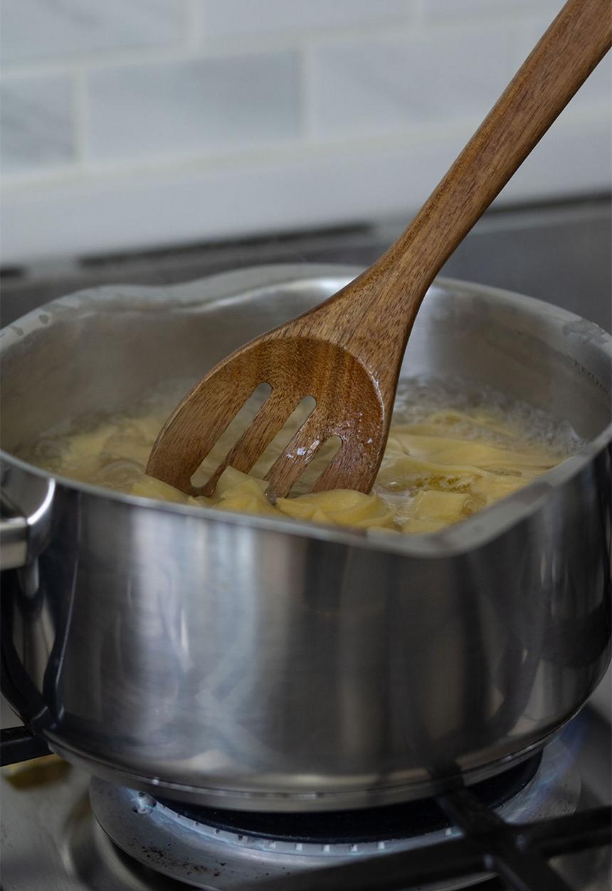 Home Classix - Wooden Slotted Spoon - light brown