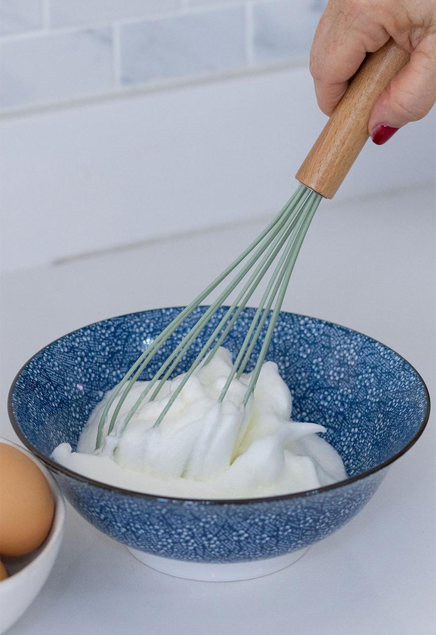 Home Classix - Home Classix Silicone Whisk Beech Wood Handle 27.5cm