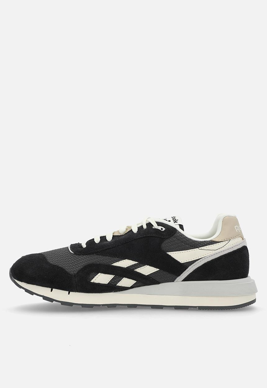 Reebok - Classic Nylon-Black/Almostblack/Vintagechalk