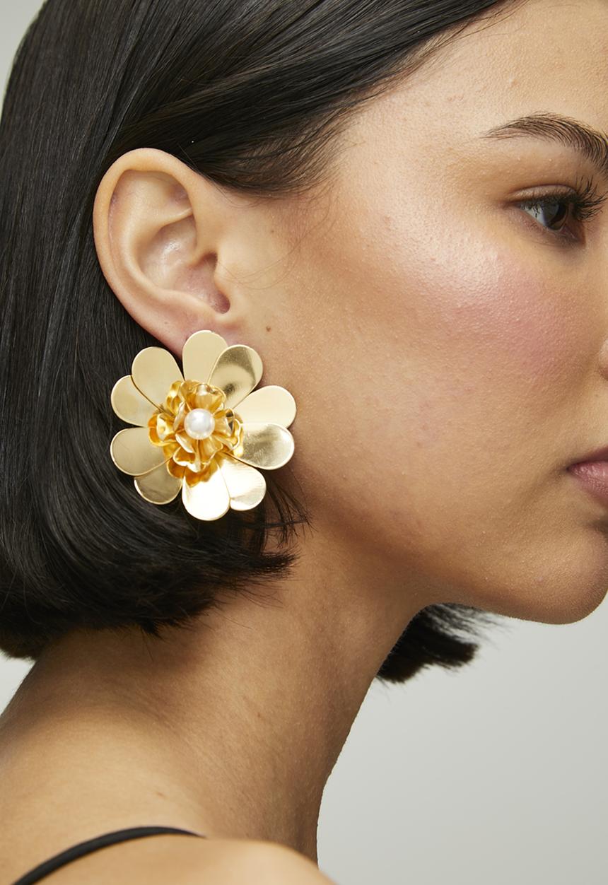 Tessa Design - Yvaine Floral Pearl Earrings-Gold