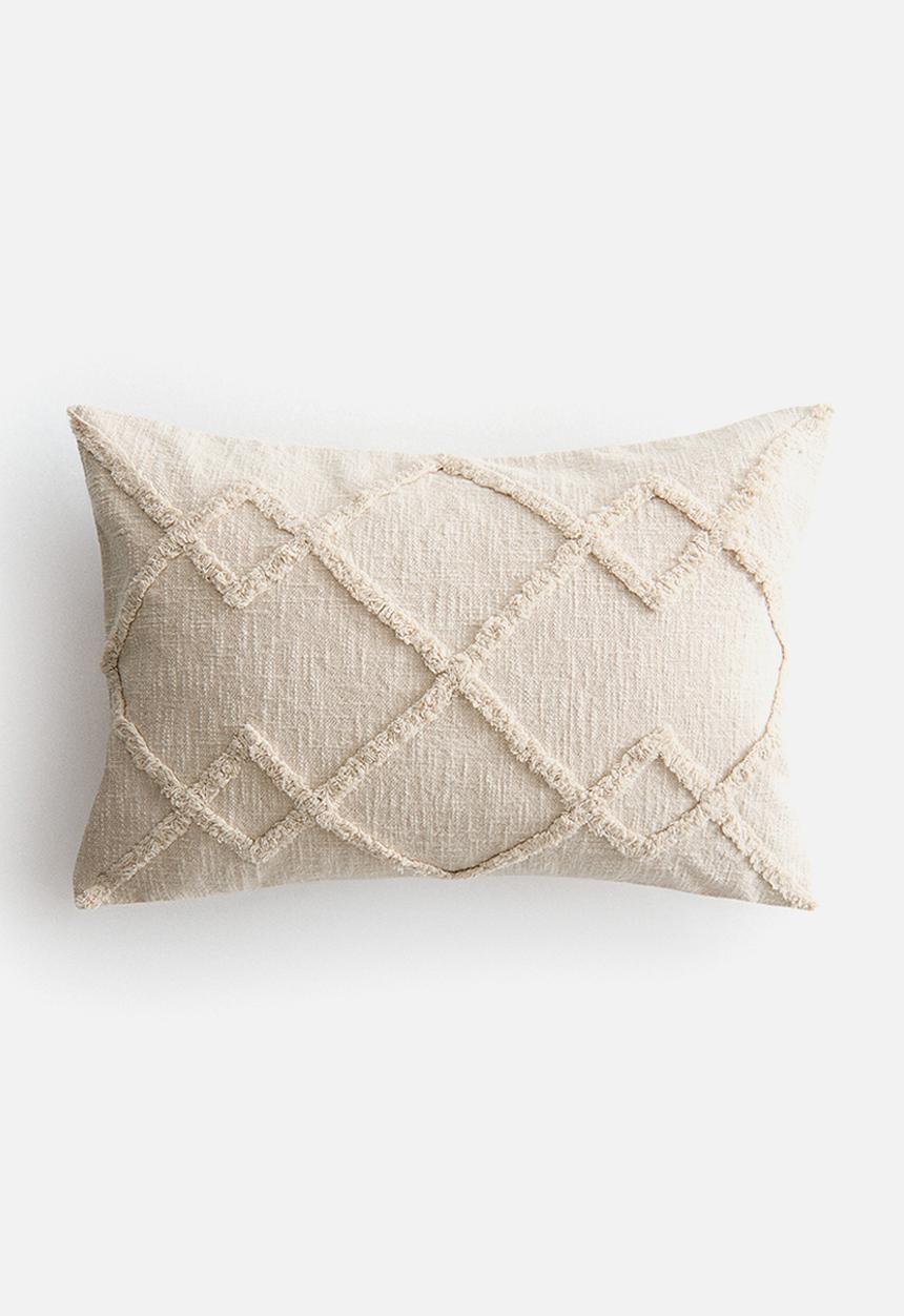H&M - Tufted cotton cushion cover - light beige