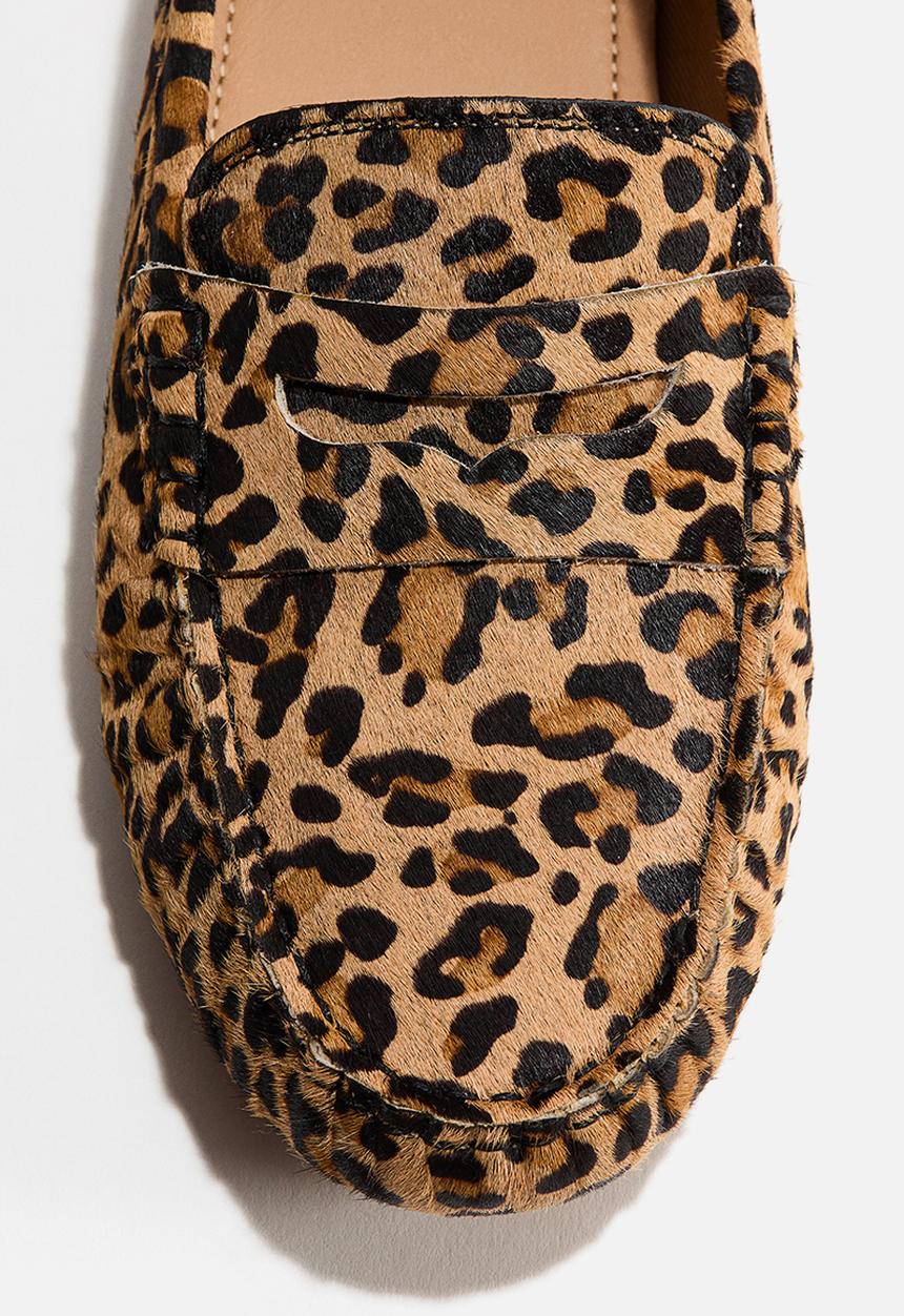H&M - Leather loafers - beige/faux leopard