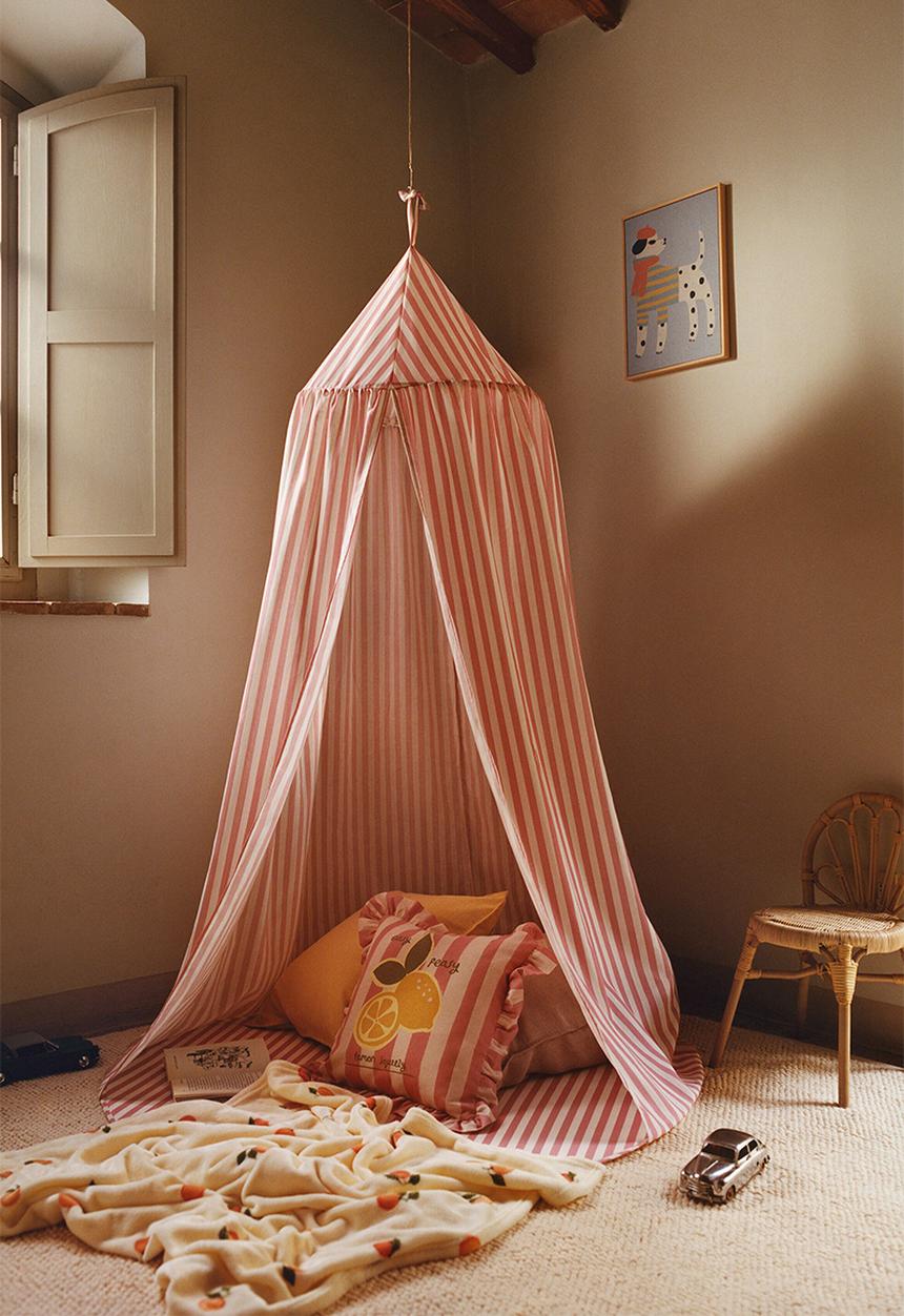H&M - Patterned fleece blanket - light yellow/oranges