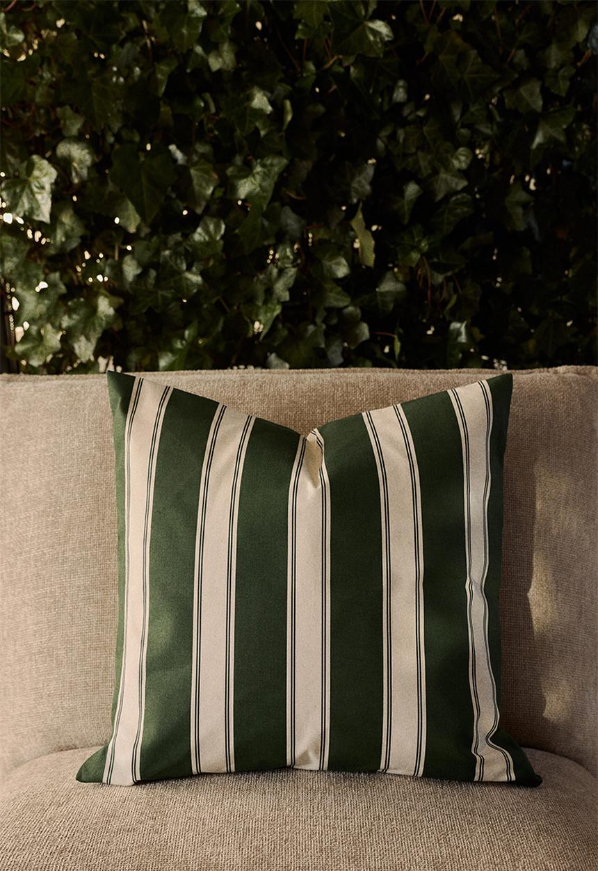 H&M - Outdoor cushion cover - dark green/striped