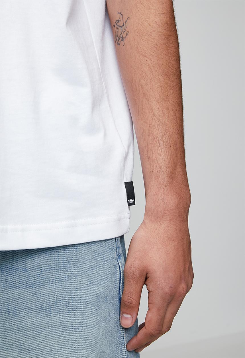 adidas Originals - Superstar Emb Tee  - white