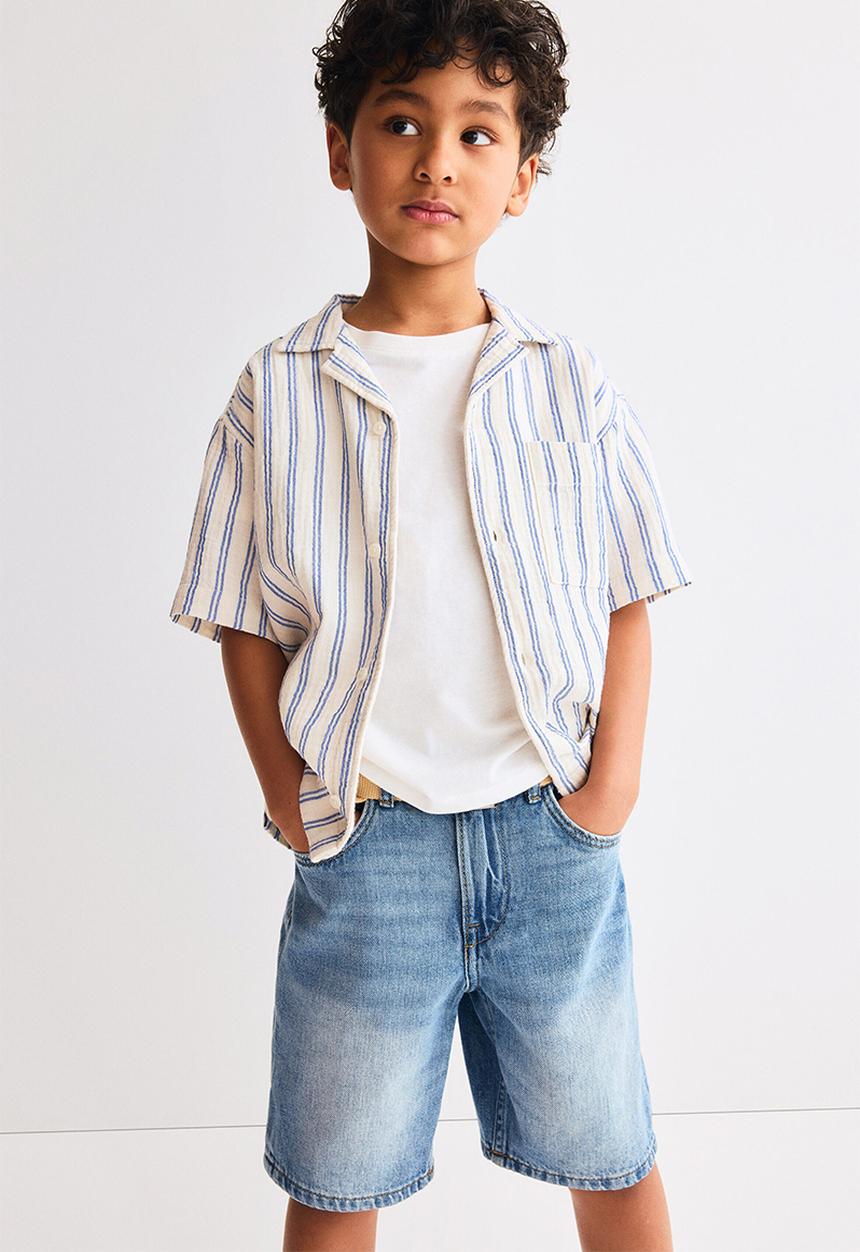 H&M - Loose fit denim shorts - light denim blue