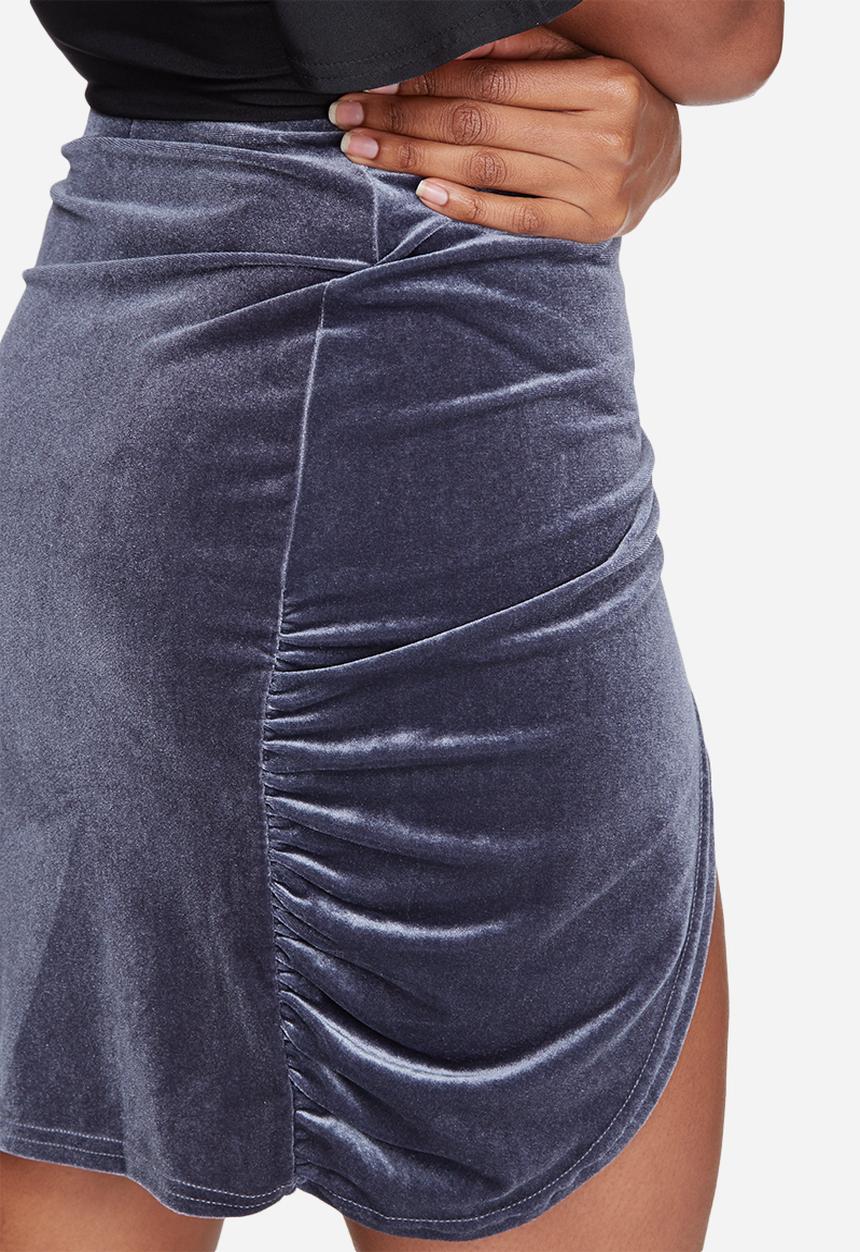 Missguided - Velvet tie side wrap mini skirt