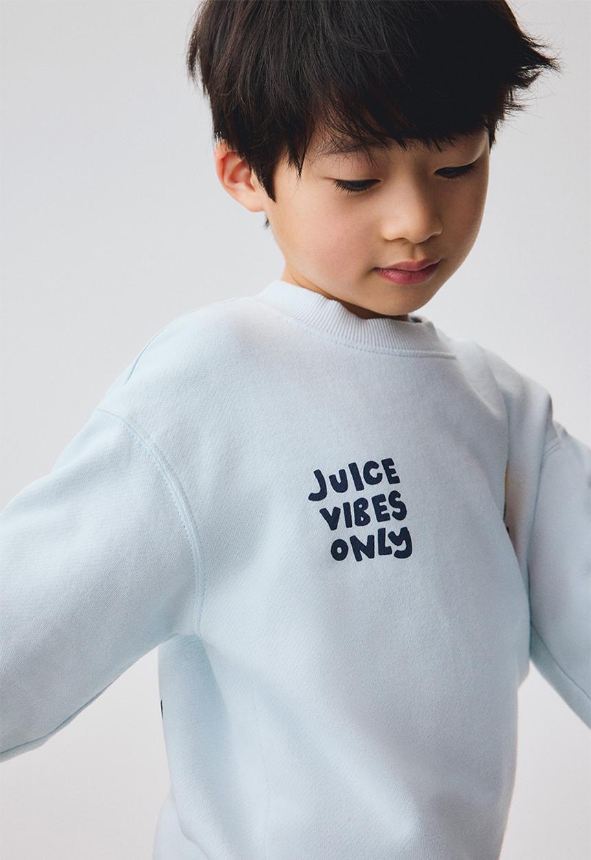 H&M - Printed sweatshirt - light blue/juice vibes
