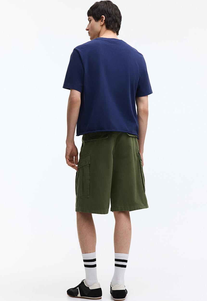 H&M - Loose fit cotton cargo shorts - khaki green