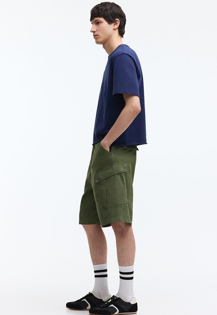 H&M - Loose fit cotton cargo shorts - khaki green