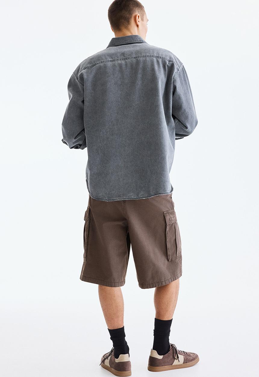 H&M - Loose fit cotton cargo shorts - brown