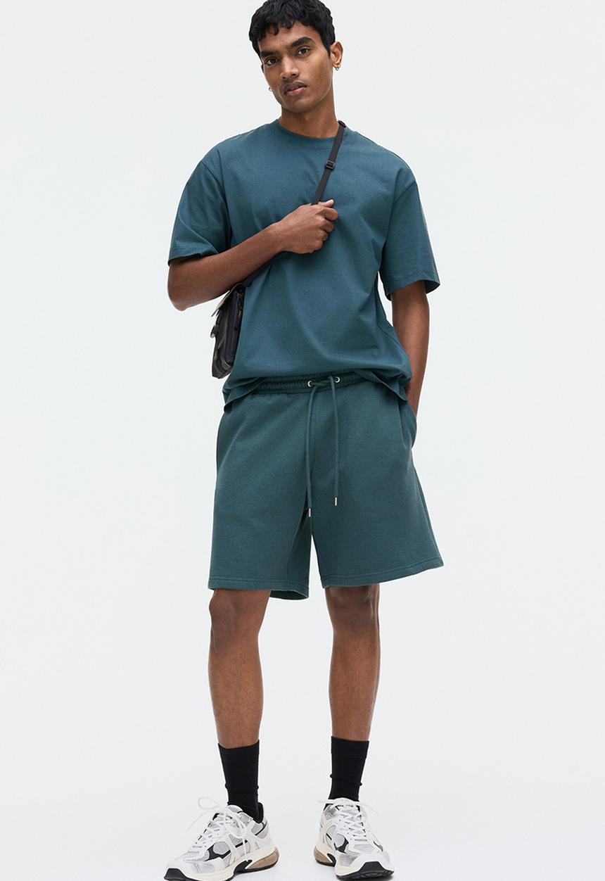 H&M - Regular fit sweatshorts - dark teal