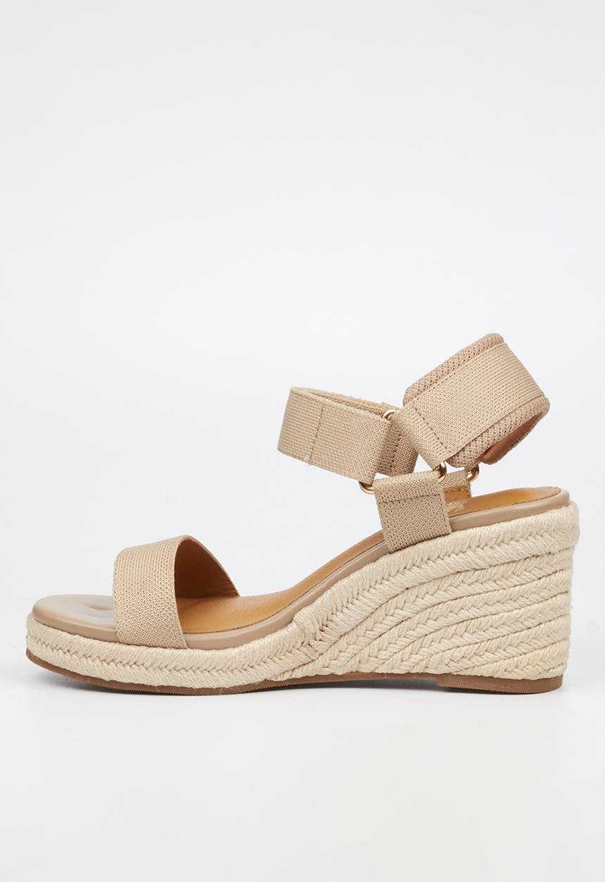 Butterfly Feet - Escada 1 espadrille wedge heel - beige