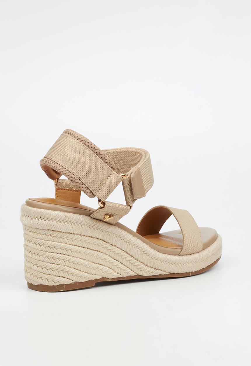 Butterfly Feet - Escada 1 espadrille wedge heel - beige