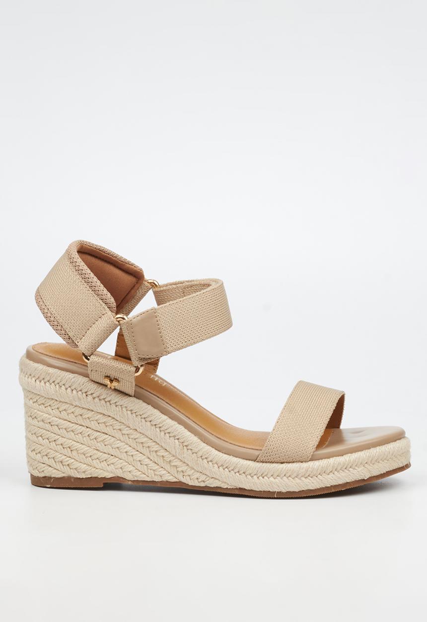 Butterfly Feet - Escada 1 espadrille wedge heel - beige