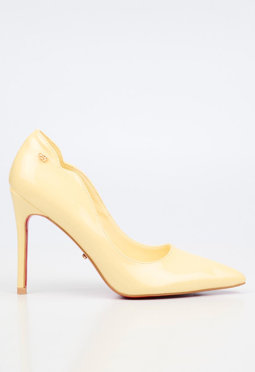 Miss Black - Lola 1 classic scallop heel - yellow