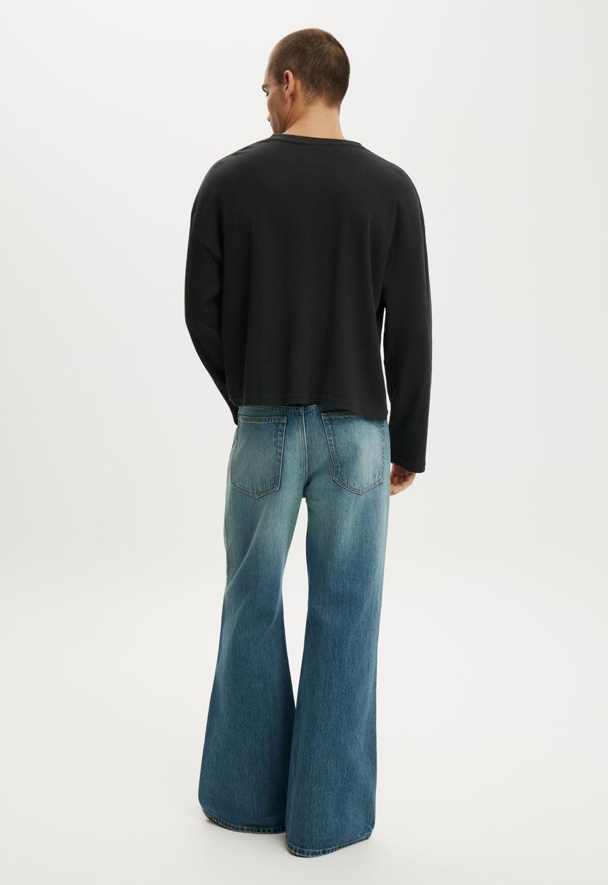 Cotton On - Baggy Bootcut Jean - Automatic Washed Blue