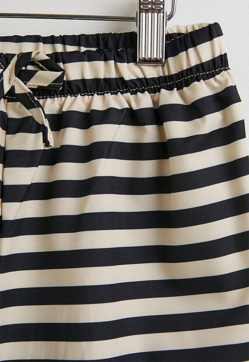 Pop Candy - Even striped shirt and shorts - beige