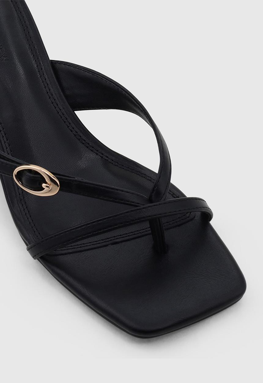 Forever New - Belinda buckle detail thong heeled sandal - black