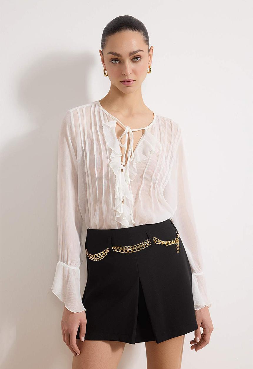 Trendyol - Mini Shorts with Chain Belt Detail - Black