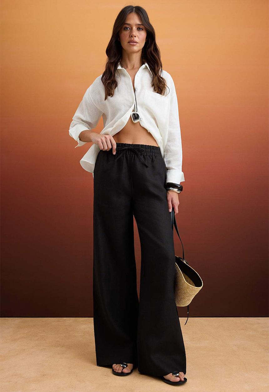 Trendyol - High-Waist Elasticated Linen Trousers - Black