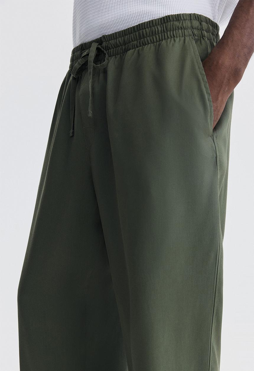 H&M - Relaxed fit lyocell trousers - khaki green