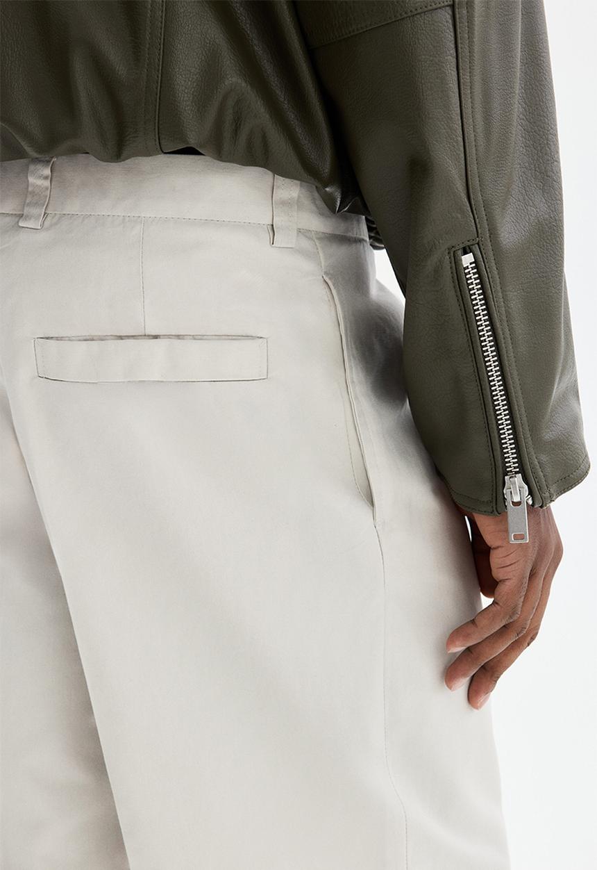 H&M - Relaxed fit cotton and lyocell tailored trousers - light beige