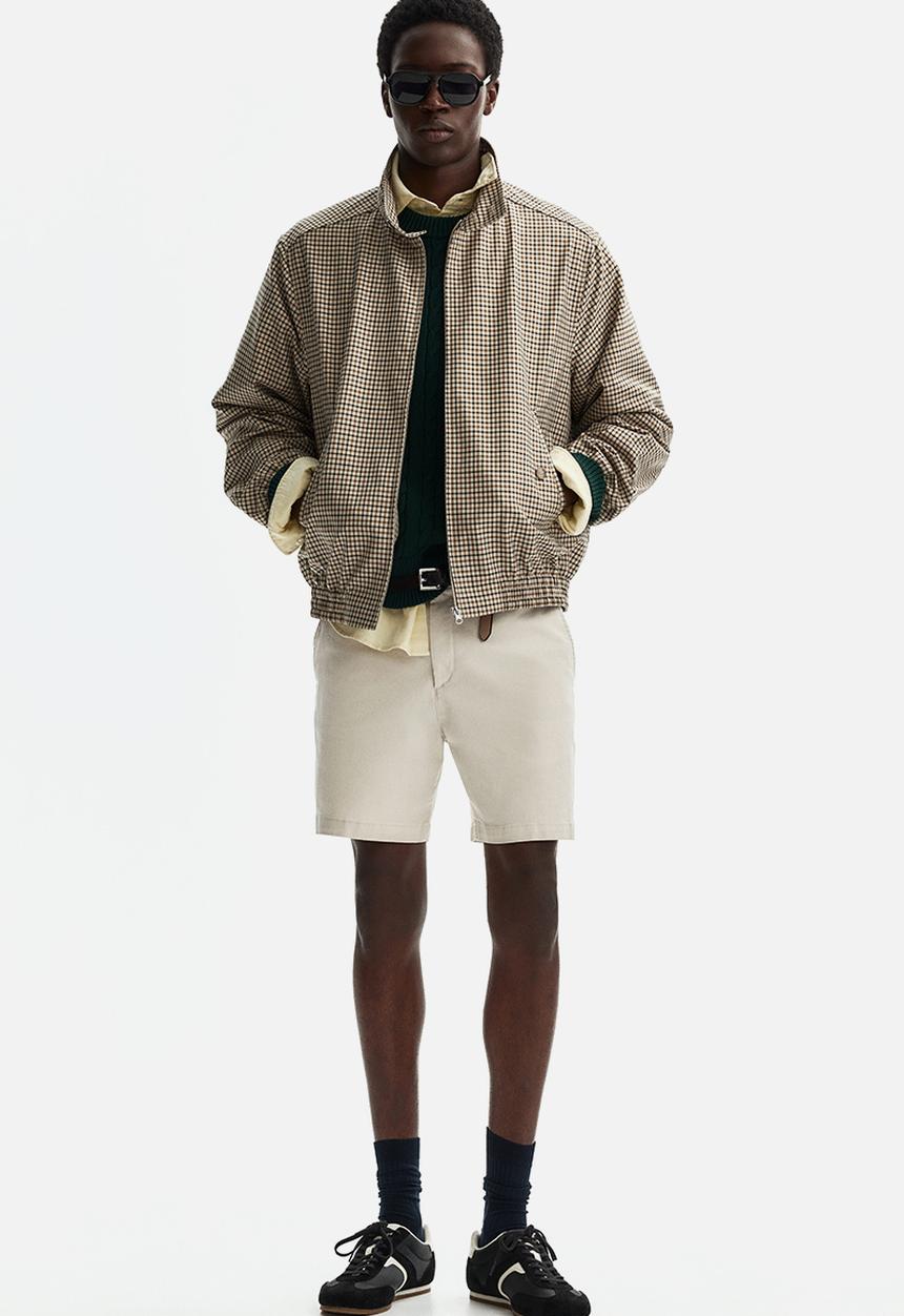 H&M - Regular fit cotton chino shorts - light beige