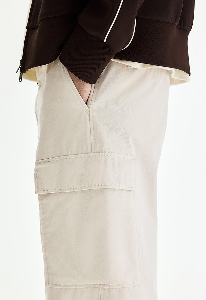 H&M - Relaxed fit cotton cargo trousers - cream