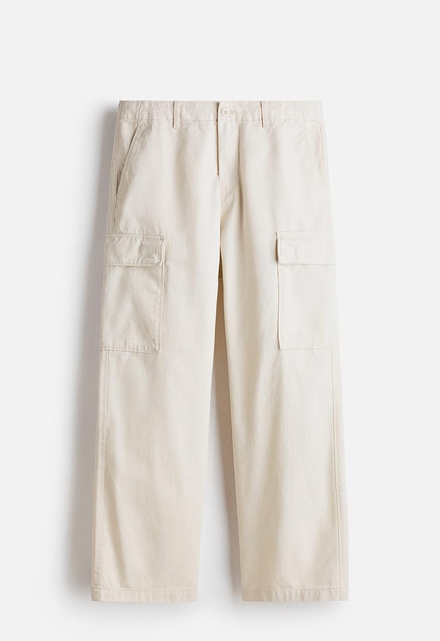 H&M - Relaxed fit cotton cargo trousers - cream