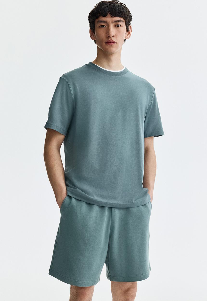H&M - Regular fit sweatshorts - light dusty teal