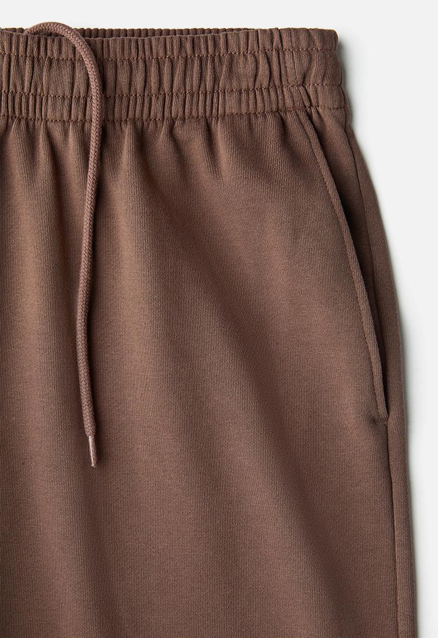 H&M - Regular fit sweatshorts - brown