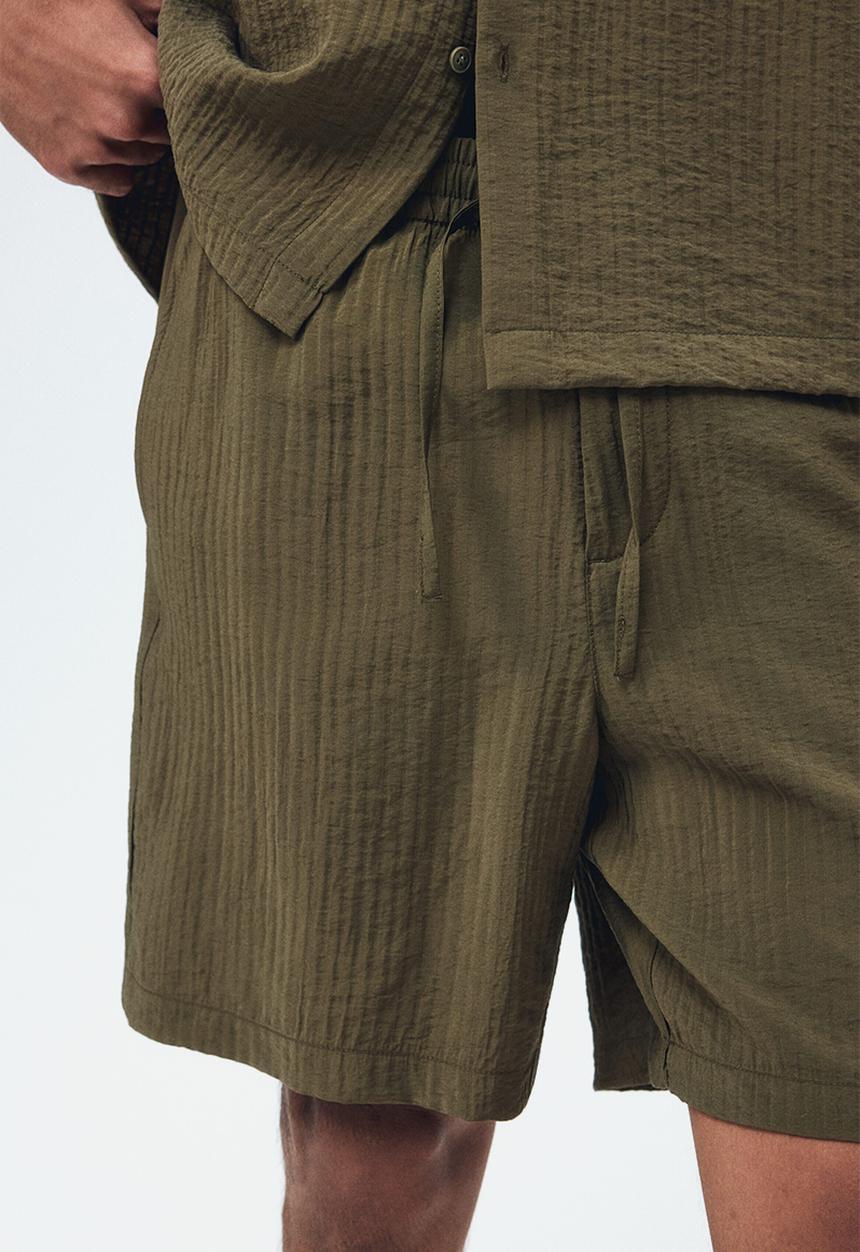 H&M - Relaxed fit textured shorts - khaki green