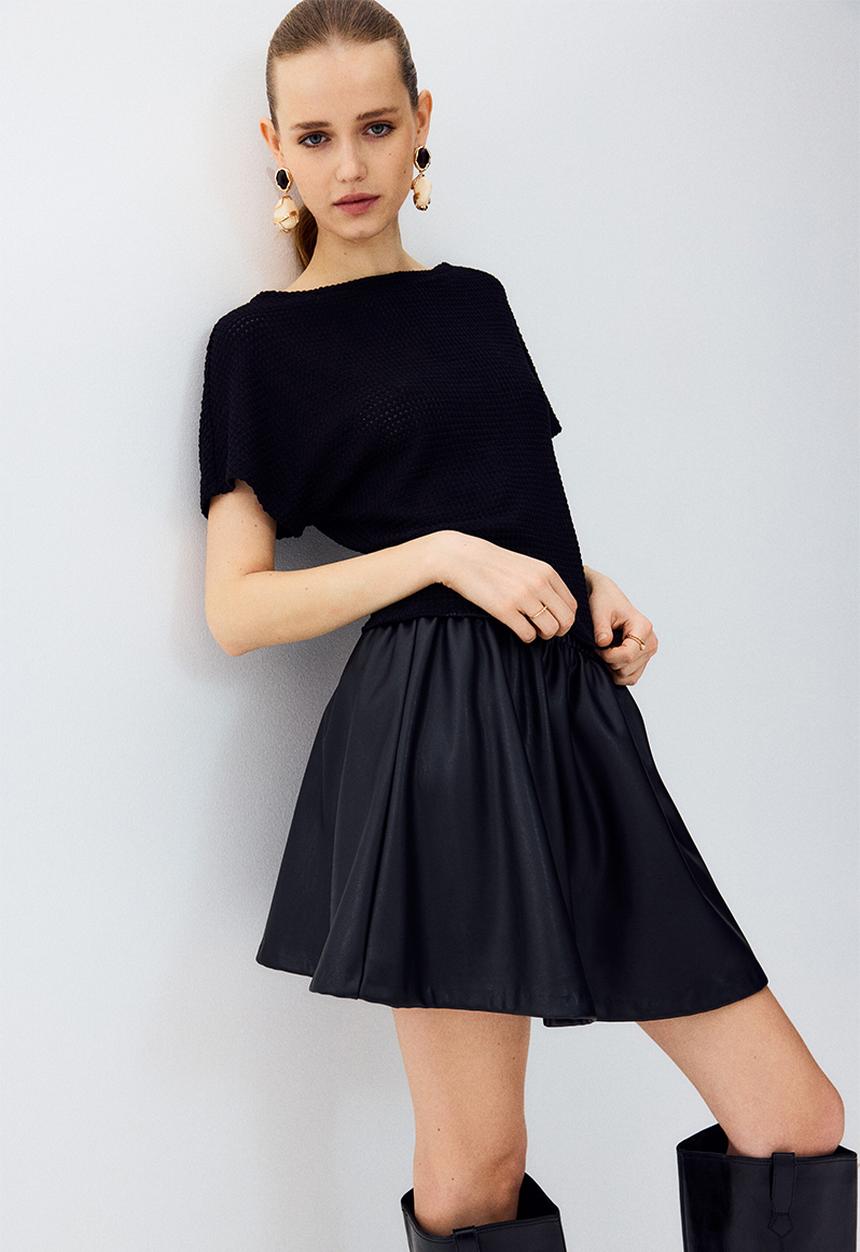 H&M - Batwing-sleeved jersey top - black
