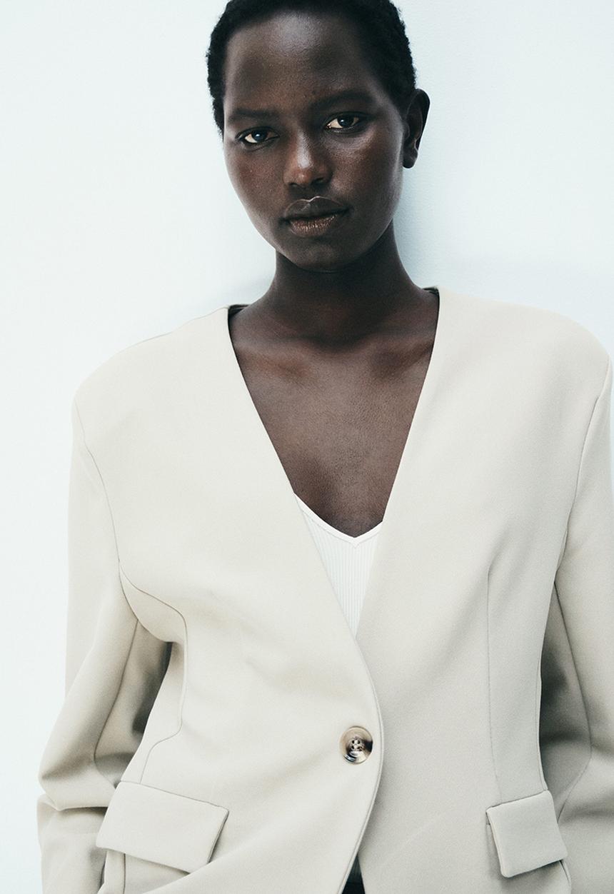H&M - Collarless jersey blazer - beige