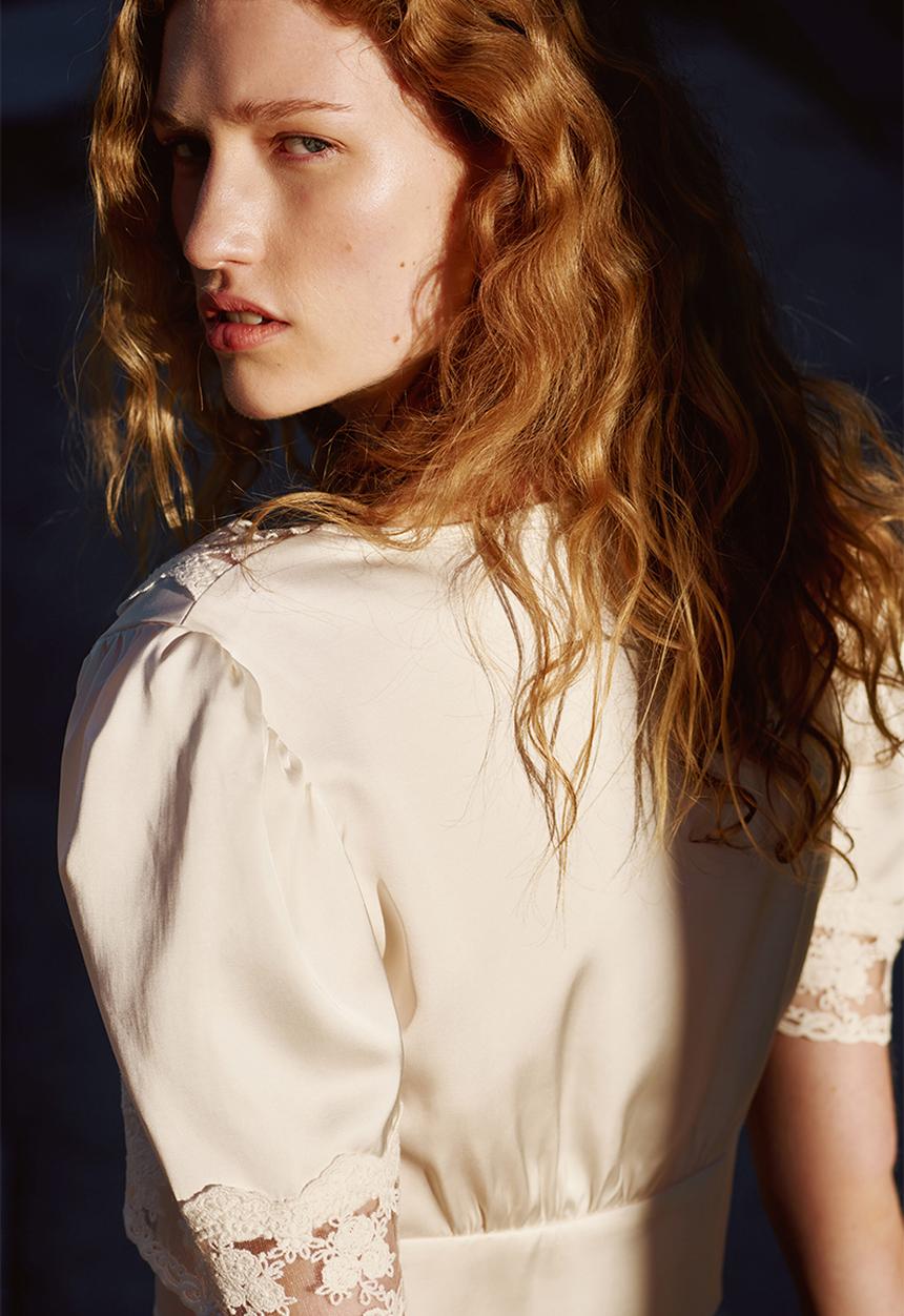 H&M - Cropped lace-trimmed top - white