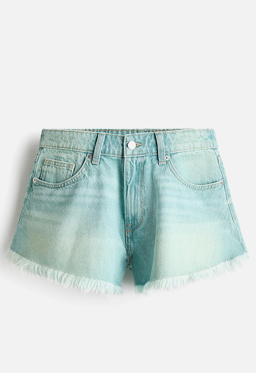 H&M - Frayed denim shorts - light denim blue