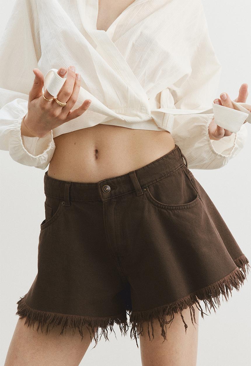 H&M - Frayed denim shorts - brown