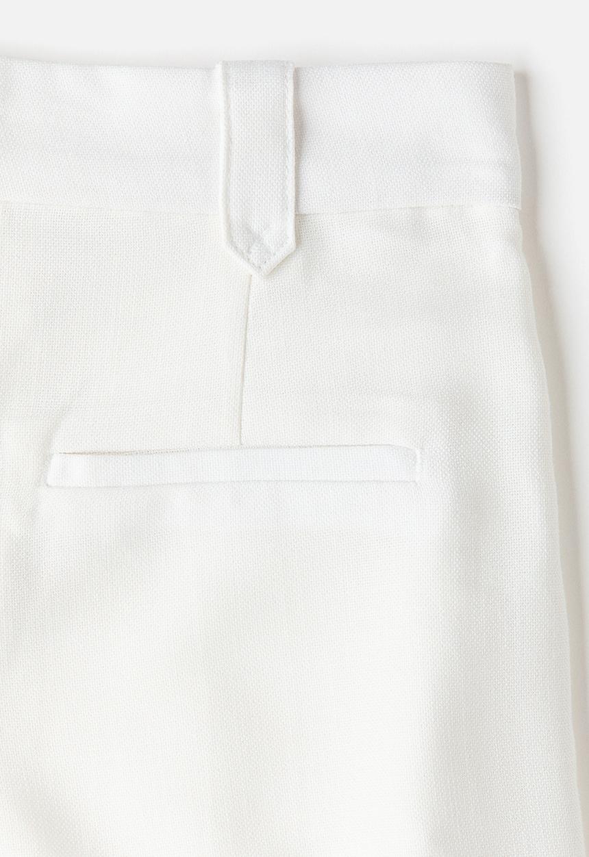 H&M - Pleat-front shorts - white