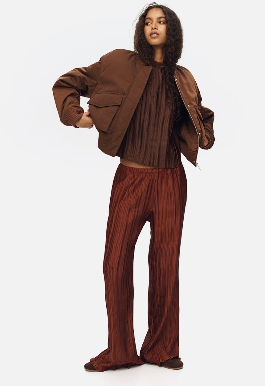H&M - Crinkled trousers - dark red