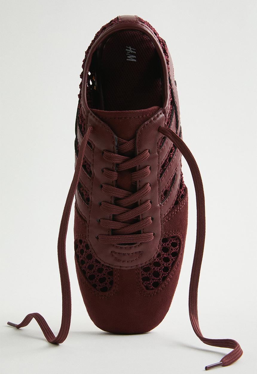 H&M - Crochet-look trainers - burgundy
