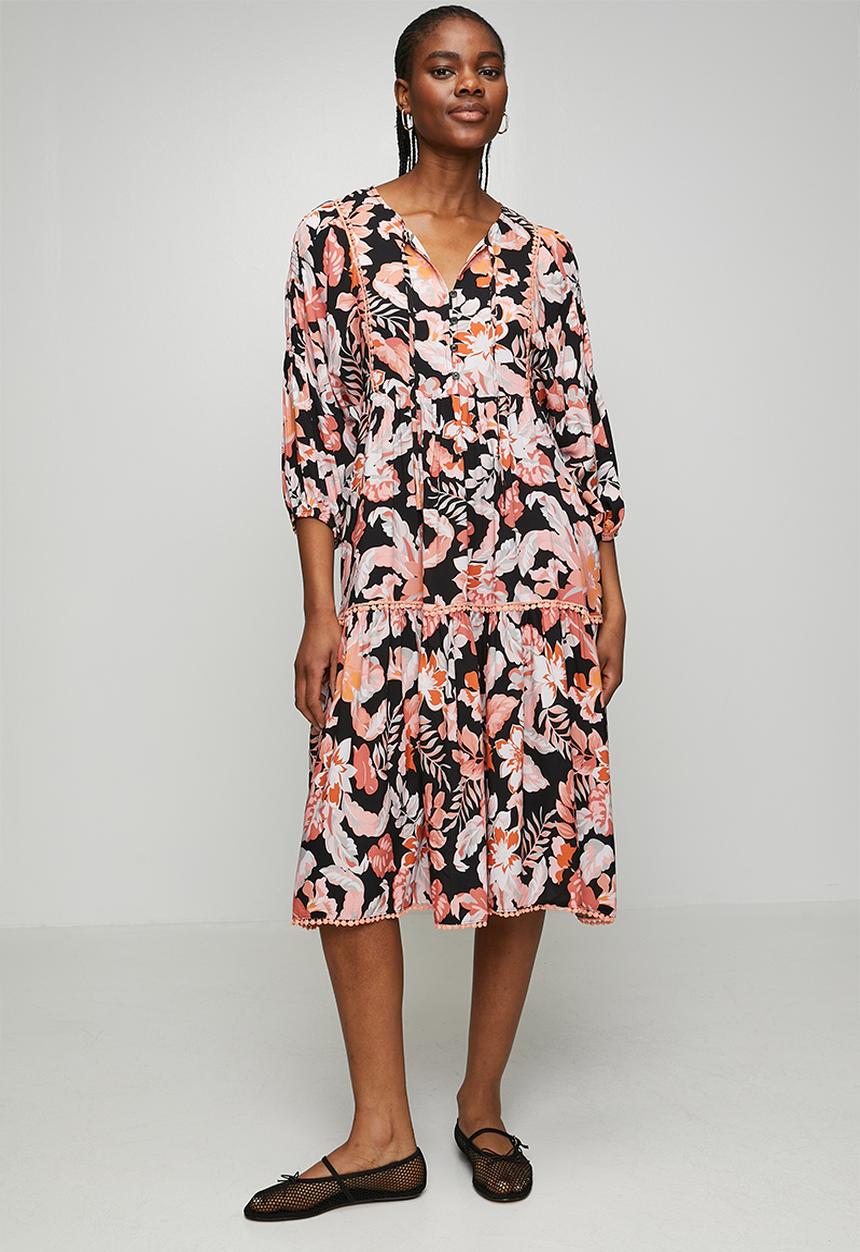 Izabel London - 3/4 Sleeve Button Through Easy Wearing Maxi Dress with Lace Detail On Chest - Multi